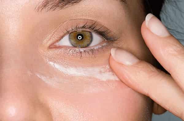 تصویر 5 از خرید کرم ضد آفتاب بی رنگ + قیمت فروش استثنایی